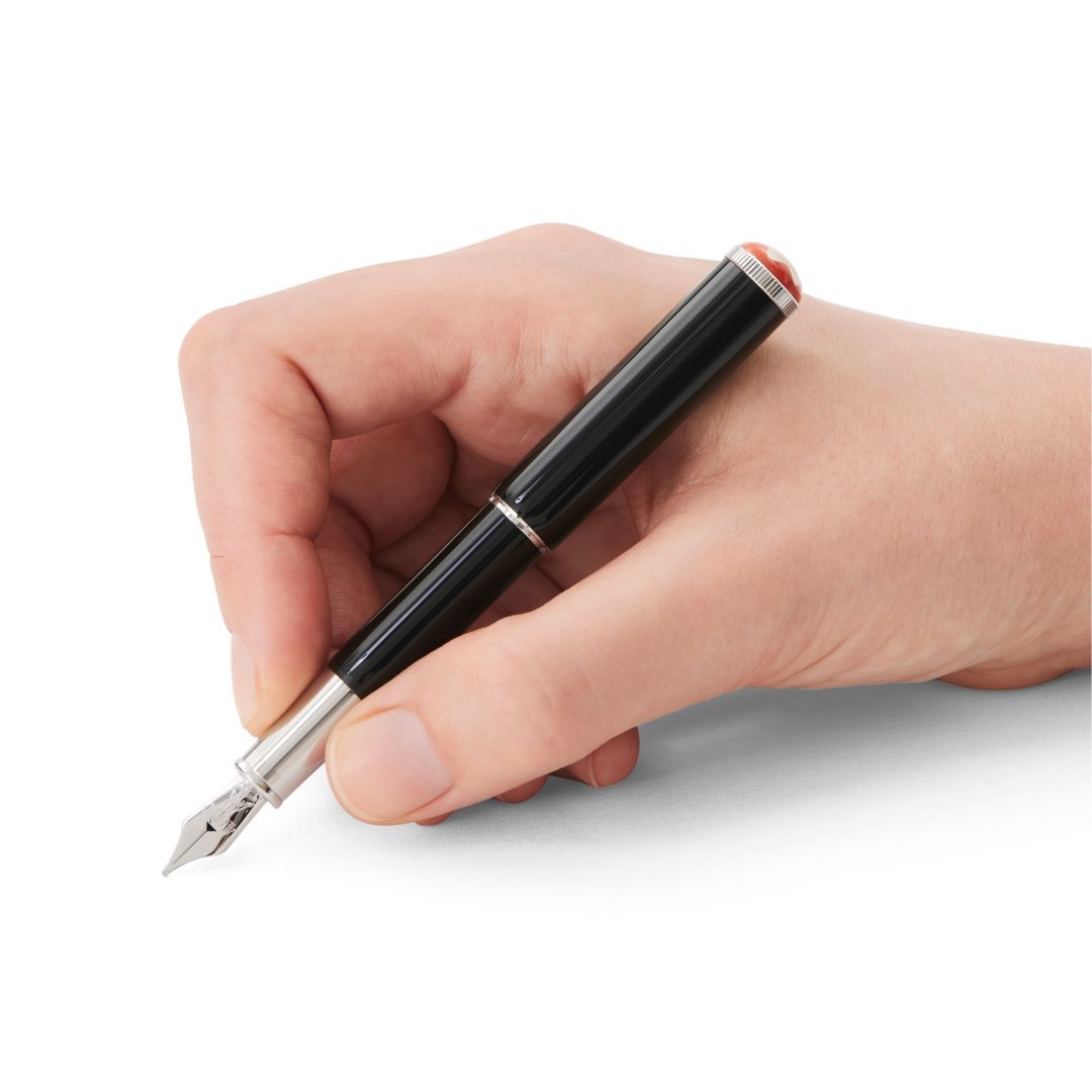 Stylo plume Montblanc Heritage Rouge et Noir « Baby » Special Edition noir (M) - vue 7 Stylo plume Montblanc Heritage Rouge et Noir « Baby » Special Edition noir (M) - Montblanc (vue 7)